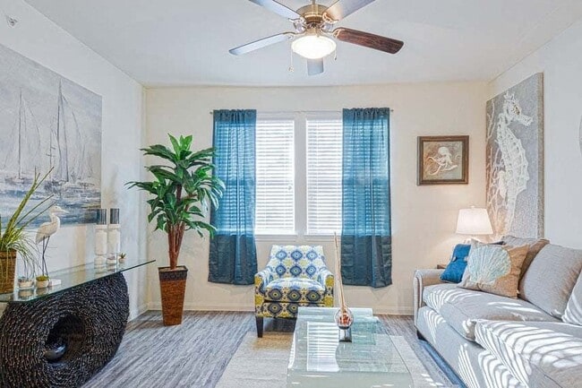 Building Photo - The Cove Apartments