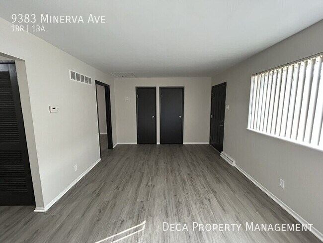 Foto del edificio - 9383 Minerva Ave