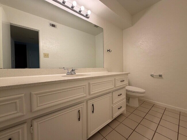 Foto del edificio - 7201 Memphis Ave