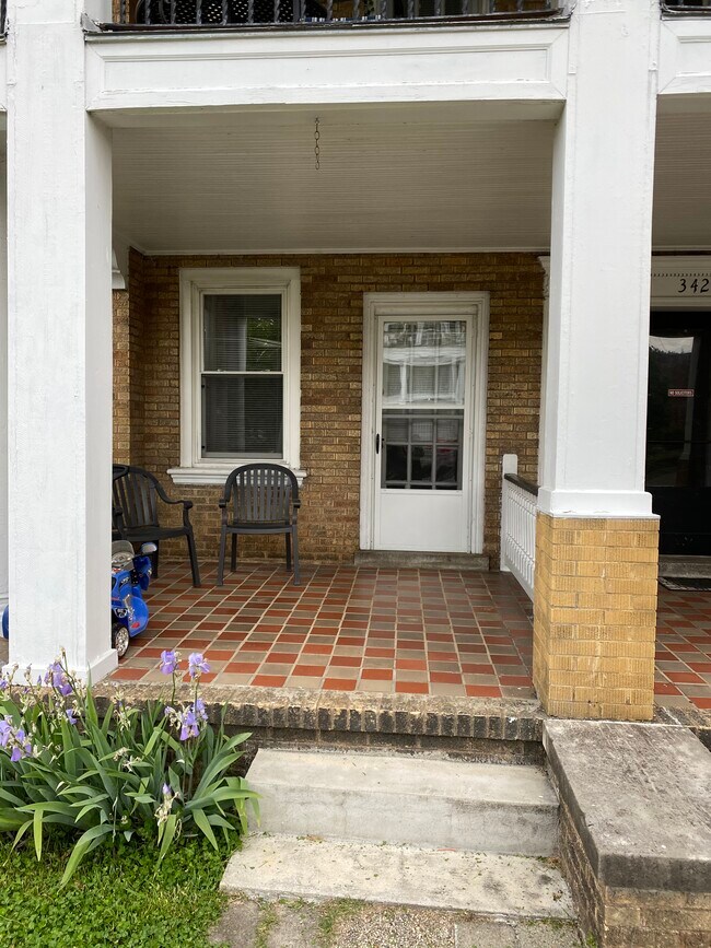 Foto del edificio - 3426 W Grace St