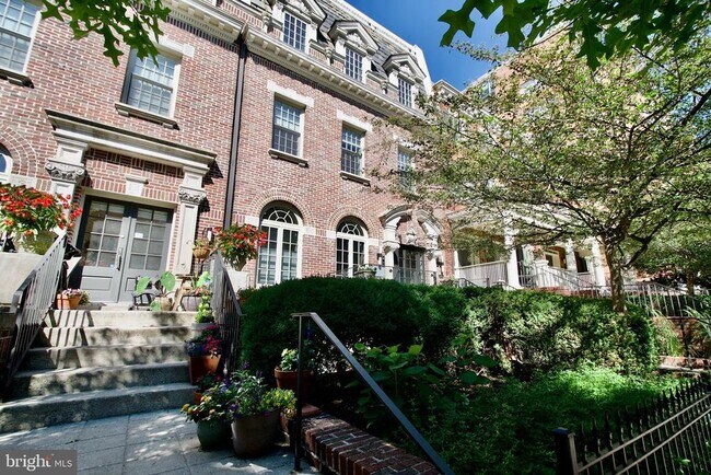Foto del edificio - 2818 Connecticut Ave NW