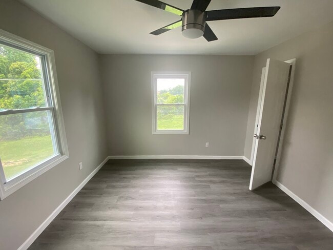 Building Photo - 260 Moughon St