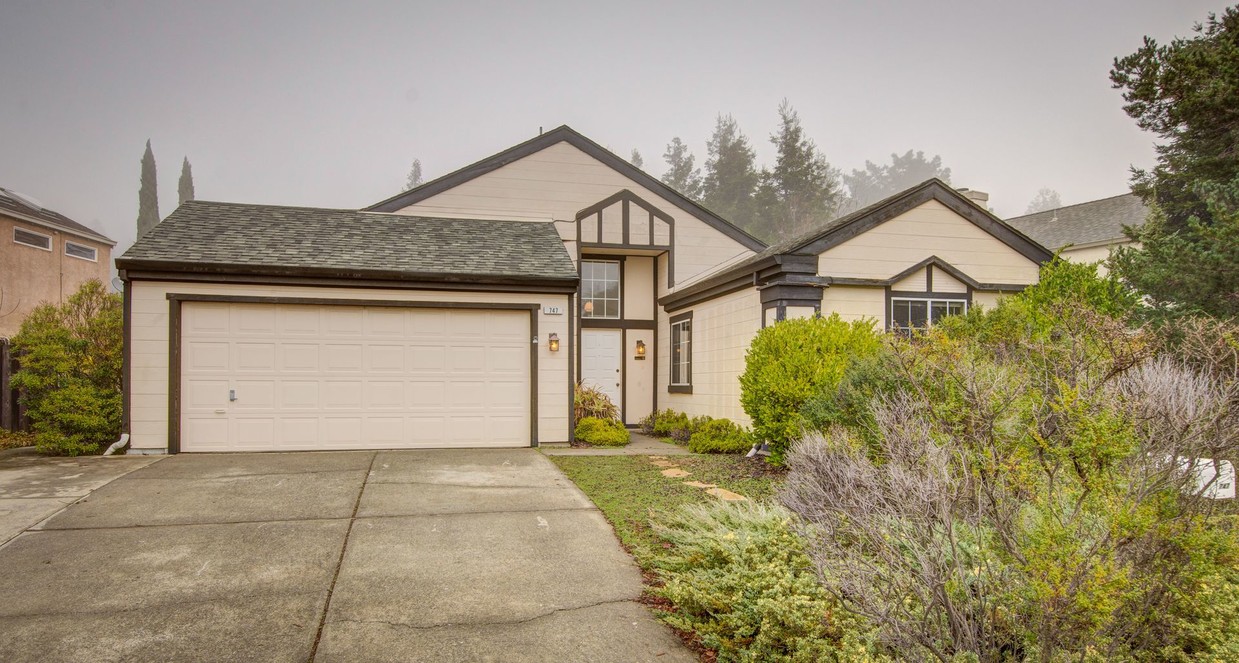 Primary Photo - Cozy single story home in Benicia