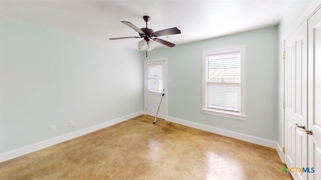 Building Photo - 1247 Honor Ln