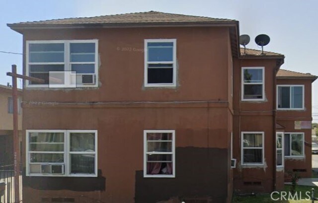 Building Photo - 3534 Beechwood Ave