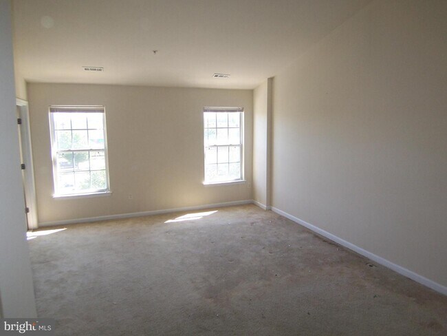 Building Photo - 9717 Luguna Rd