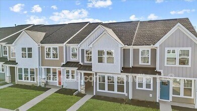 Building Photo - 448 Ml Pk Wy