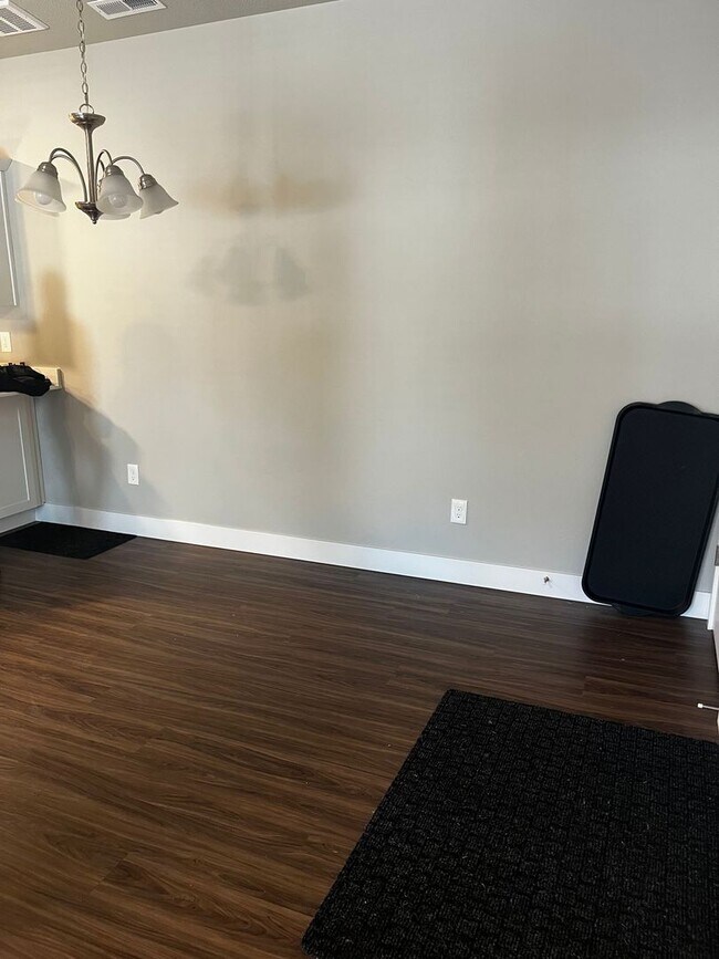 Foto del edificio - Beautiful Condo in Lehi