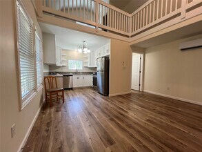 Building Photo - 436 Shadywood Dr