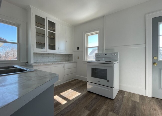 Foto del edificio - 1605 Yout St