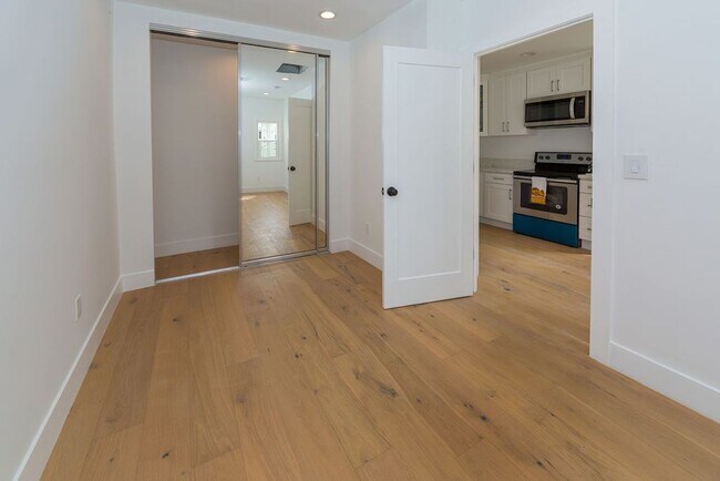 Building Photo - Brennan at 4th