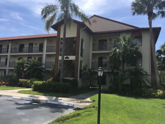 Foto del edificio - 7260 Coventry Ct
