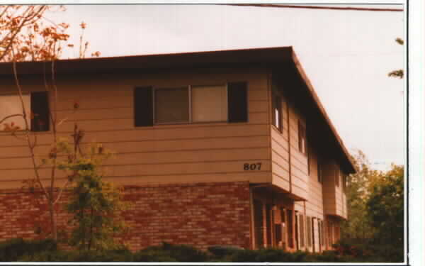 Primary Photo - 807 Lovers Ln
