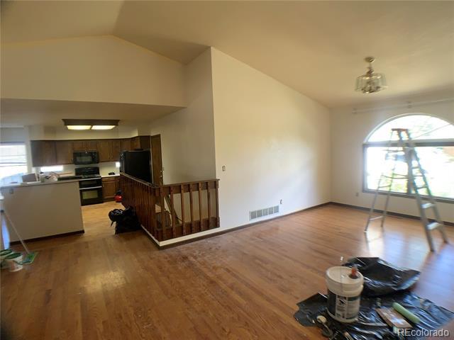 Foto del edificio - 15000 E Bellewood Dr