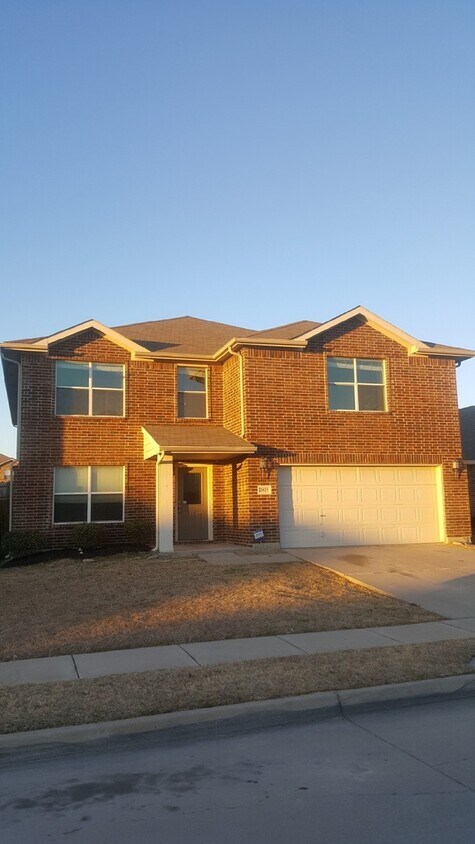 Foto principal - Texas Sized Home 5/3/2
