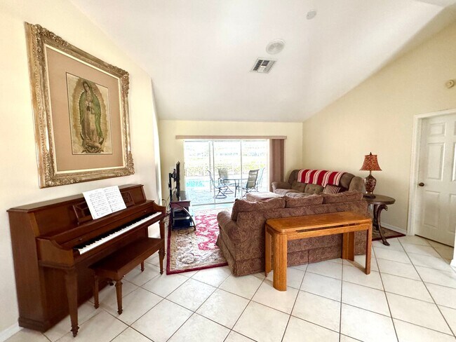 Foto del edificio - 939 St Andrews Blvd