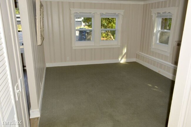 Building Photo - 2 br, 1 bath House - 1503 South County TR