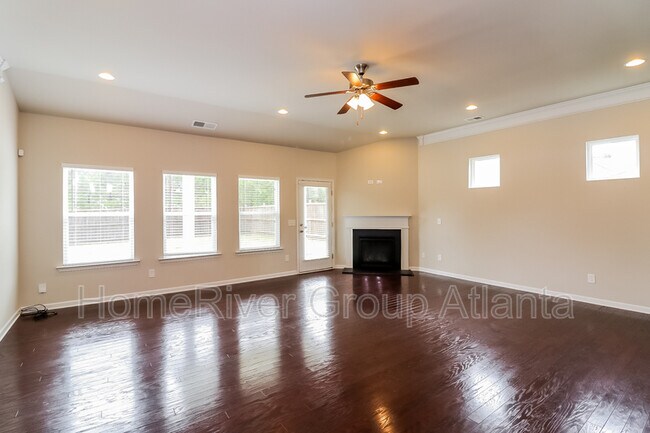 Building Photo - 314 Boulder Run