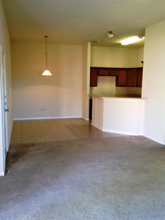 Foto del edificio - ROBIN204-06