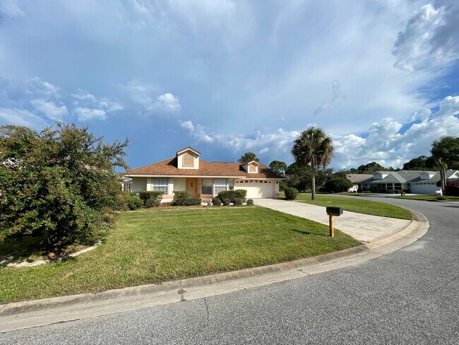 Foto del edificio - 2011 Beaver Creek Dr