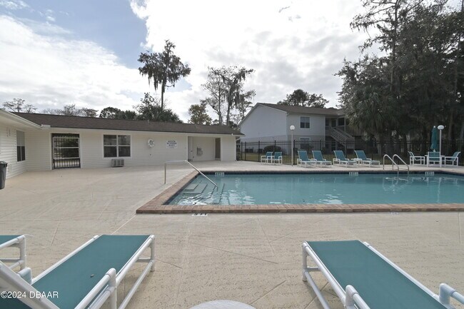 Foto del edificio - 1600 Big Tree Rd