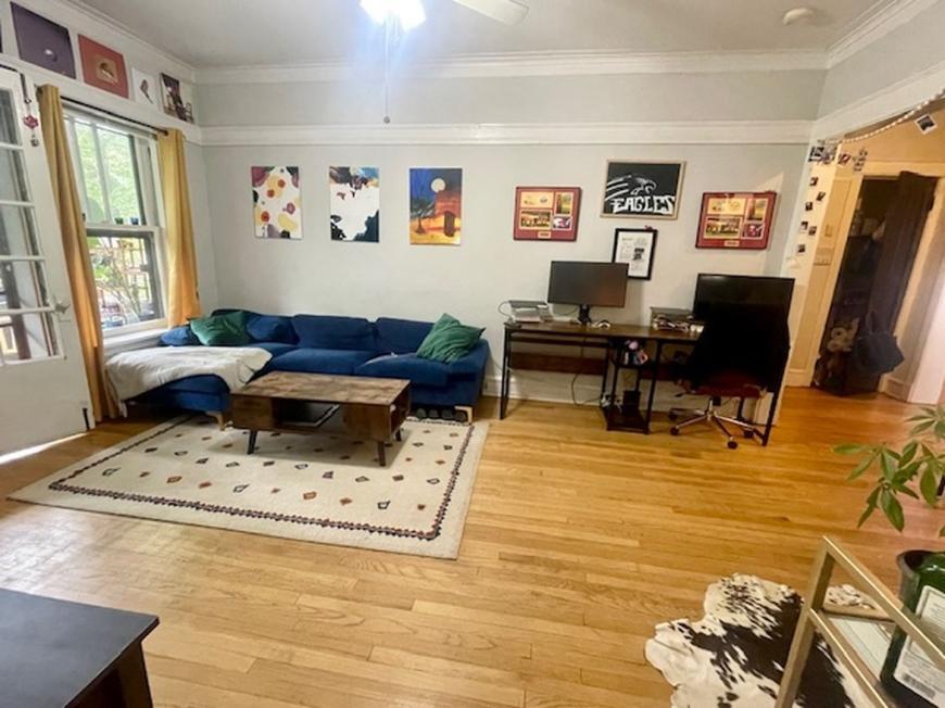 Foto principal - 2 bedroom in Chicago IL 60613