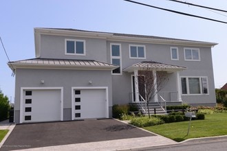 Building Photo - 33 Seaview Ave