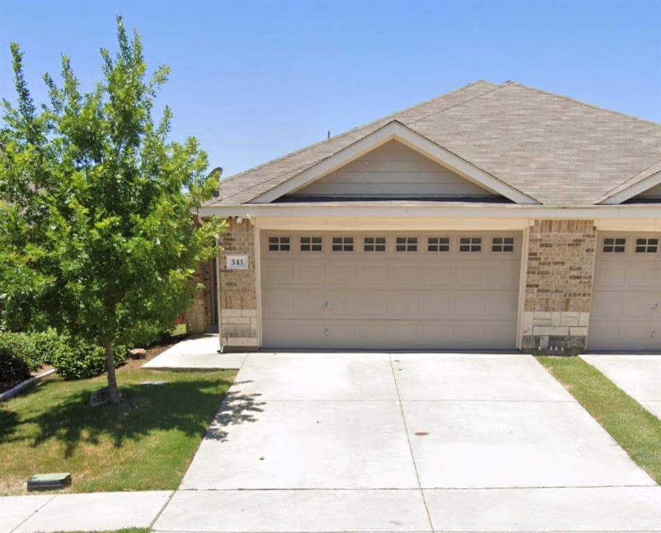 341 Armstrong Ln, Lavon, TX 75166 Townhome Rentals in Lavon TX