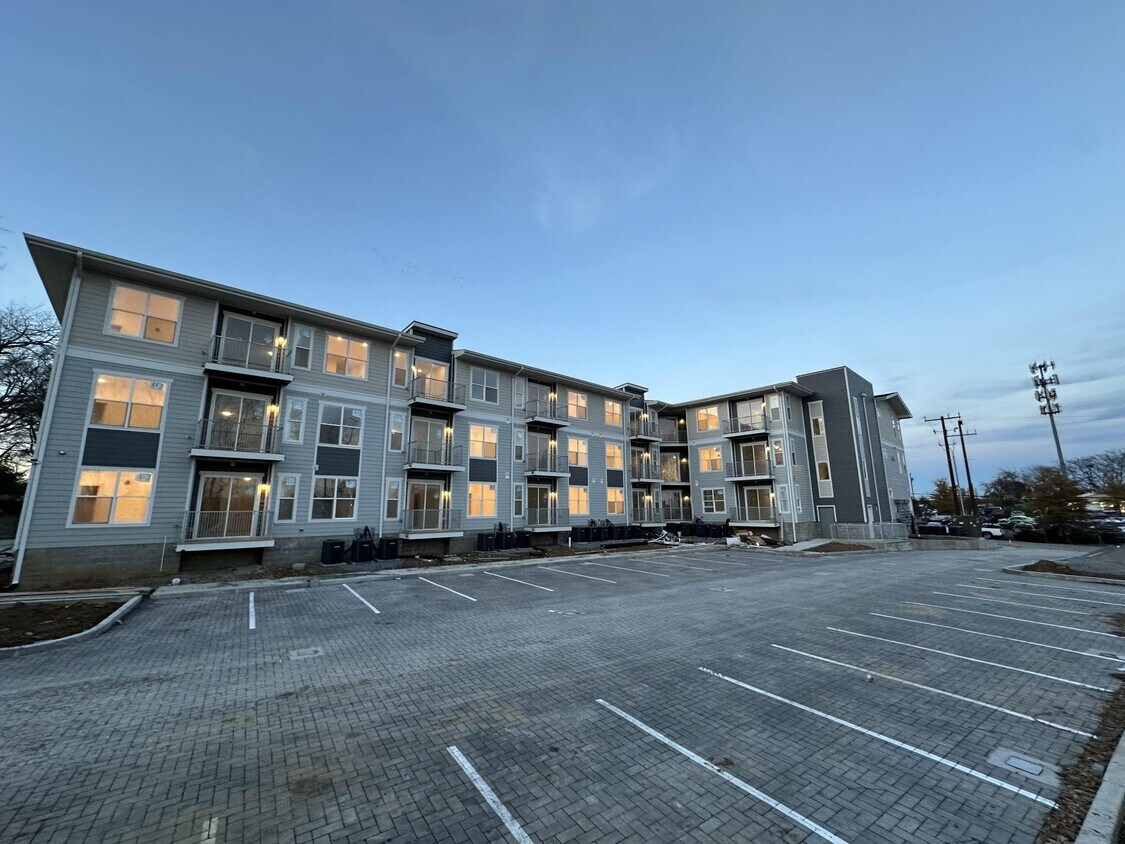 Liberty Lofts Apartments in Madison, TN