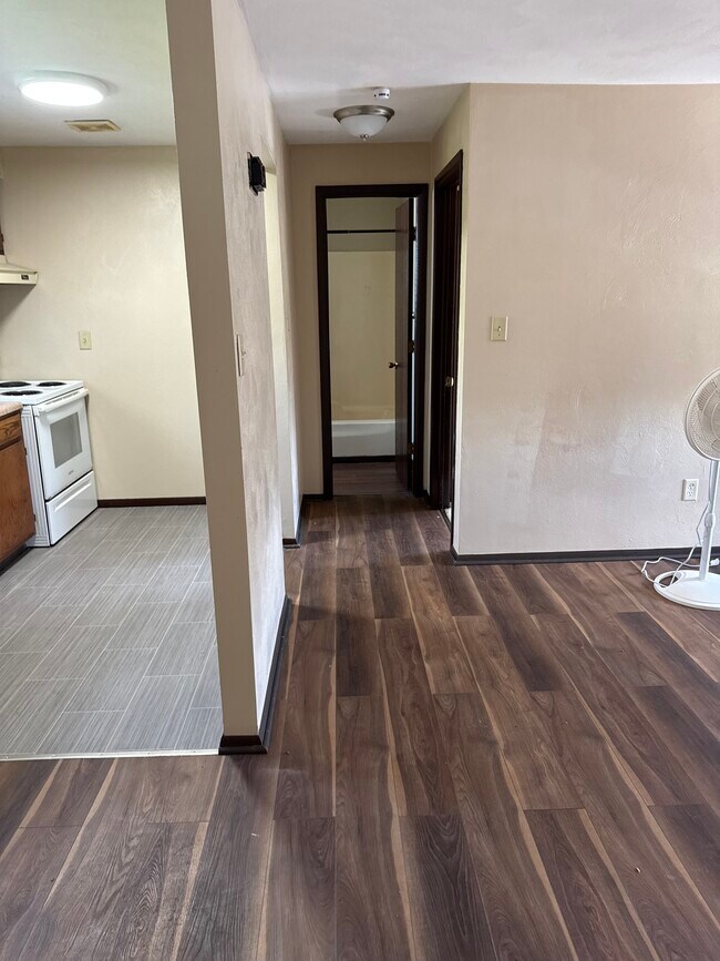 Foto del edificio - 10253 Garnet Ln