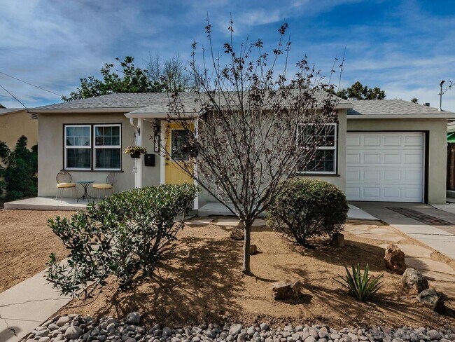 Building Photo - 4540 Olive Ave