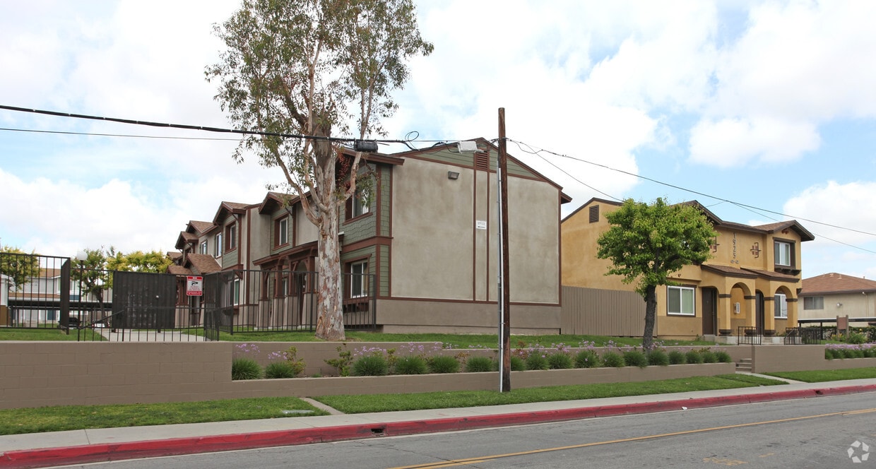 Rowland Heights Terrace Apartments Rowland Heights, CA