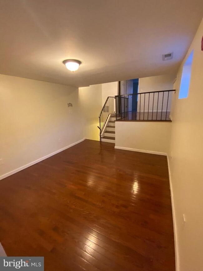 Building Photo - 1506 Brown St