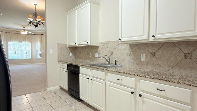 Foto del edificio - 5515 Davis Ln