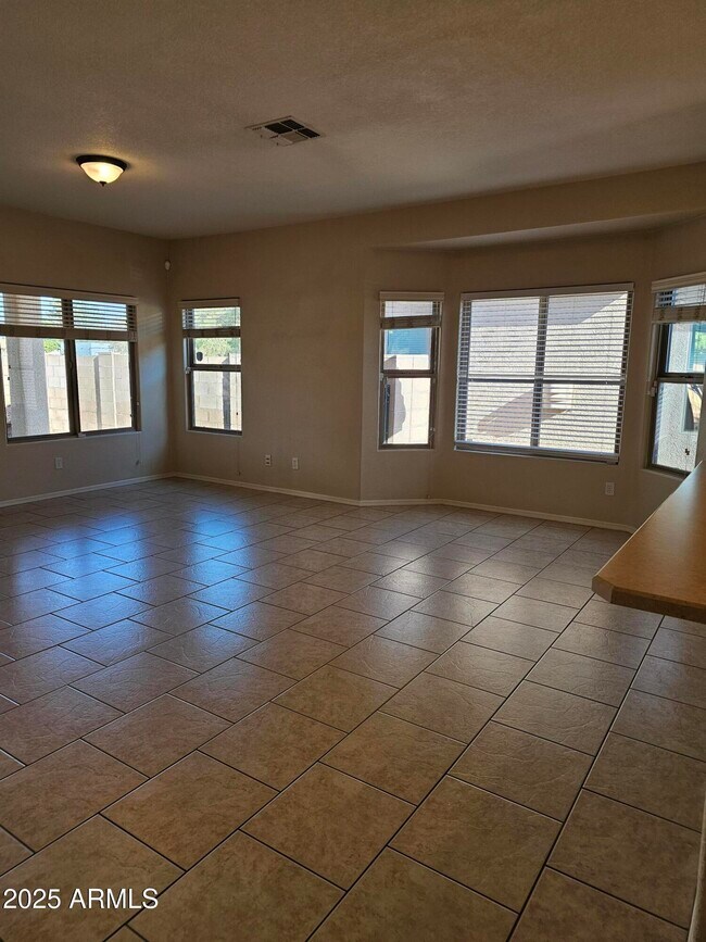 Foto del edificio - 1222 Monte Vista Ave
