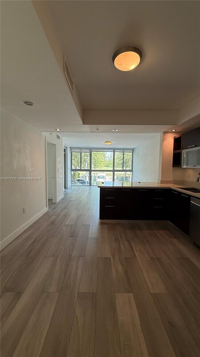 Foto del edificio - 2025 Meridian Ave