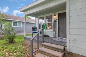 Building Photo - 109 Porter St