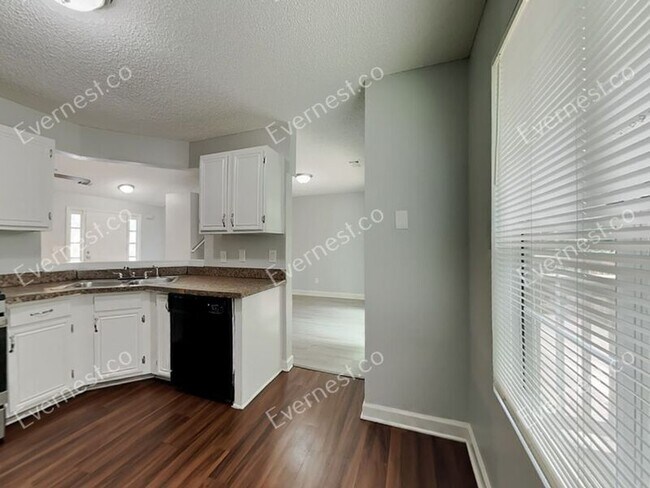 Foto del edificio - 3512 Baroney Ln SW