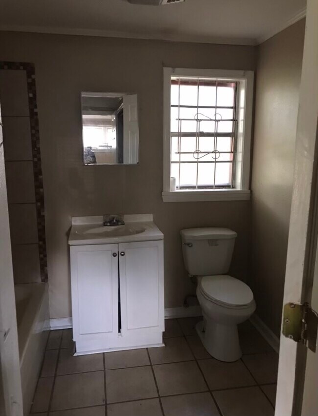 Foto del edificio - 447 Atkinson St