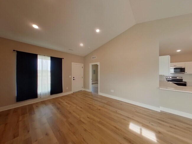 Foto del edificio - New 4-bedroom Wichita Townhome