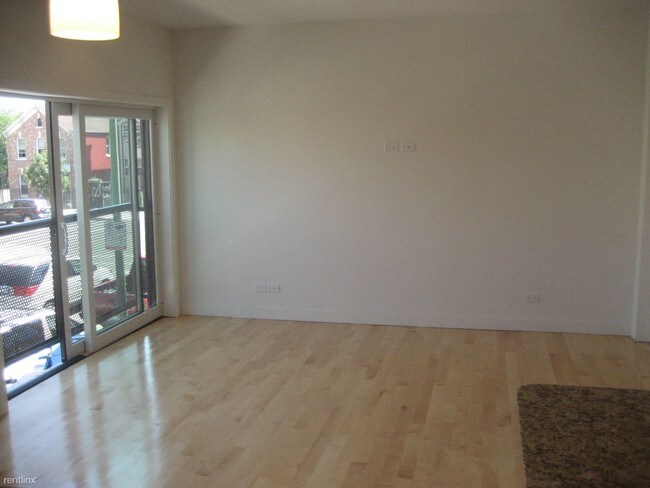 Building Photo - 1409 W 19th St
