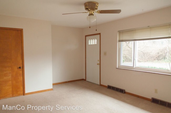 Foto del edificio - 4573 E 4th St