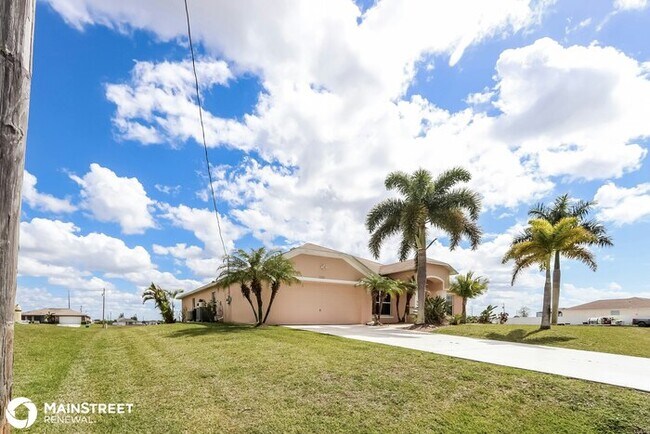 Building Photo - 2201 NW 1st Pl, Cape Coral, FL 33993