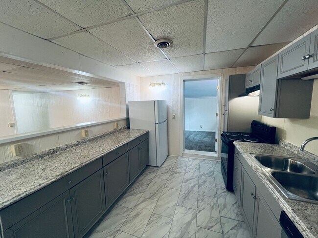Foto del edificio - 706 Richwood Ave