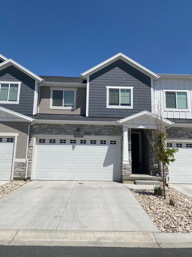 16309 S Truss Dr, Bluffdale, UT 84065 Townhouse for Rent in Bluffdale