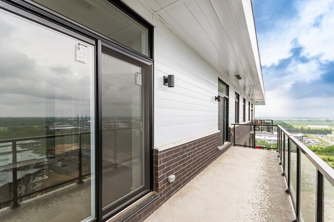 Building Photo - 12025 Rue de Blois