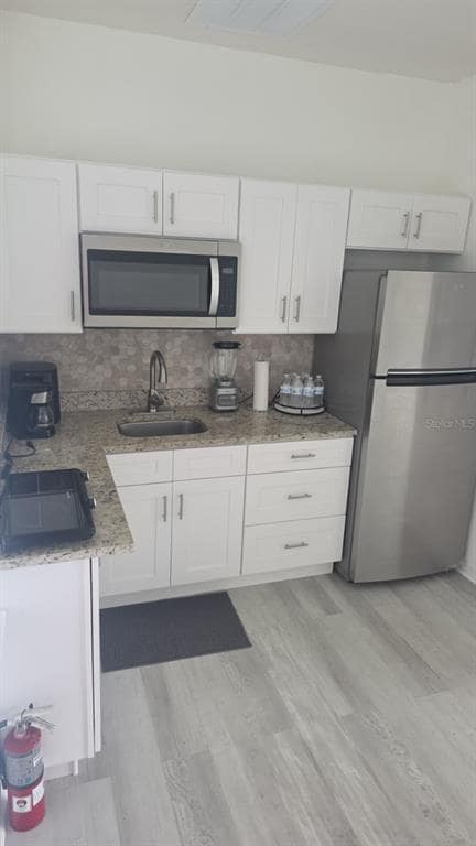 Building Photo - 15370 Arcadia Blf Lp