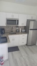 Building Photo - 15370 Arcadia Blf Lp