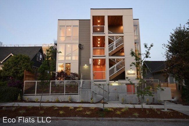 Building Photo - 4730 9th Ave NE