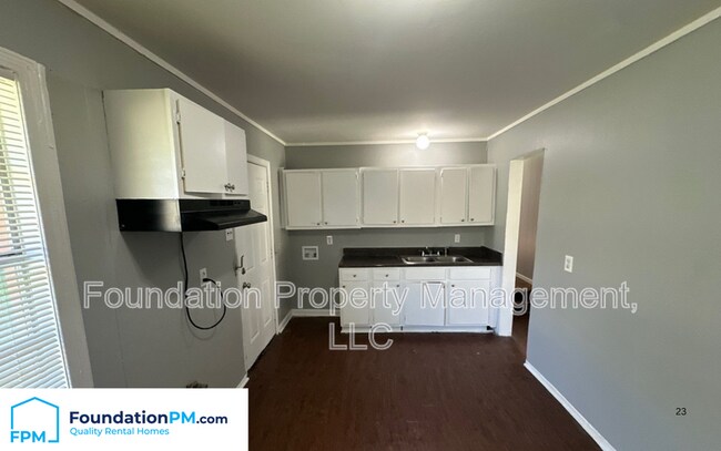 Foto del edificio - 3934 Hammett Dr